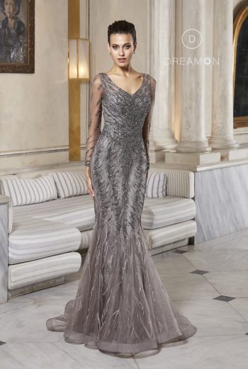 Taşlı, Uzun Kollu, Dar Kesim Abiye Modeli